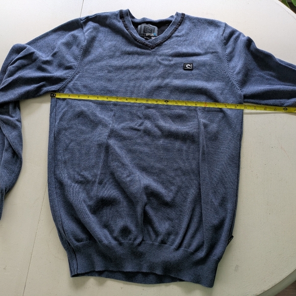 RipCurl Sweater - Picture 8 of 8